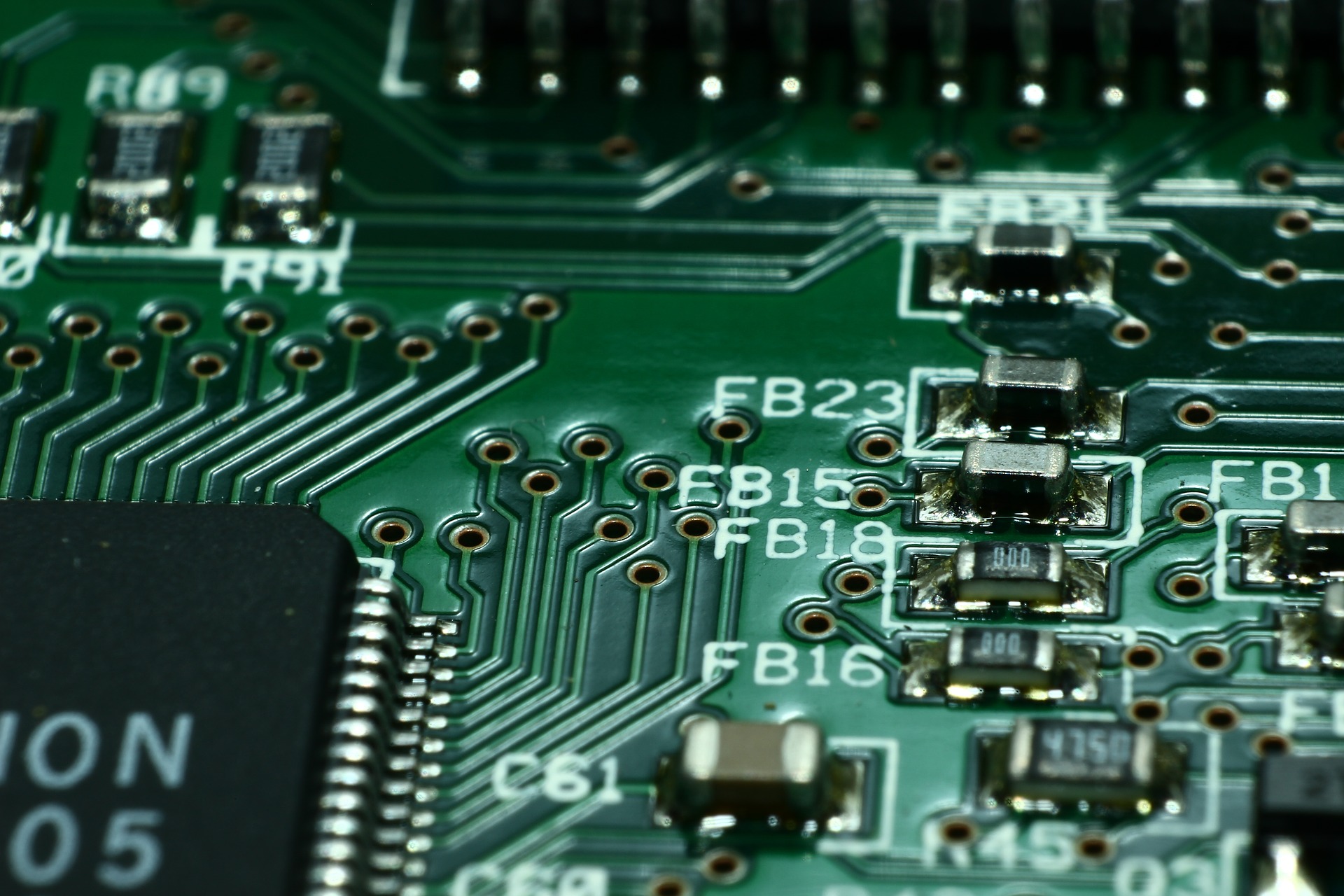 How Does A Computer Circuit Board Work?